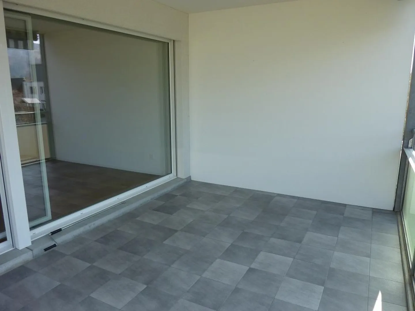Beautiful and bright 3.5 room apartment in Münsingen - Photo 9 of 10
