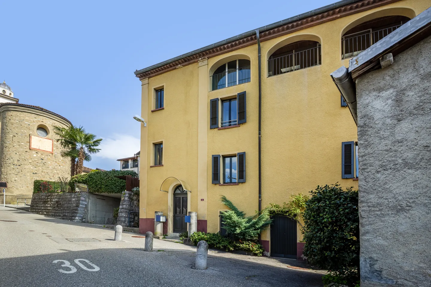 Casa con nucleo luminoso nel centro città - Foto 1 di 9