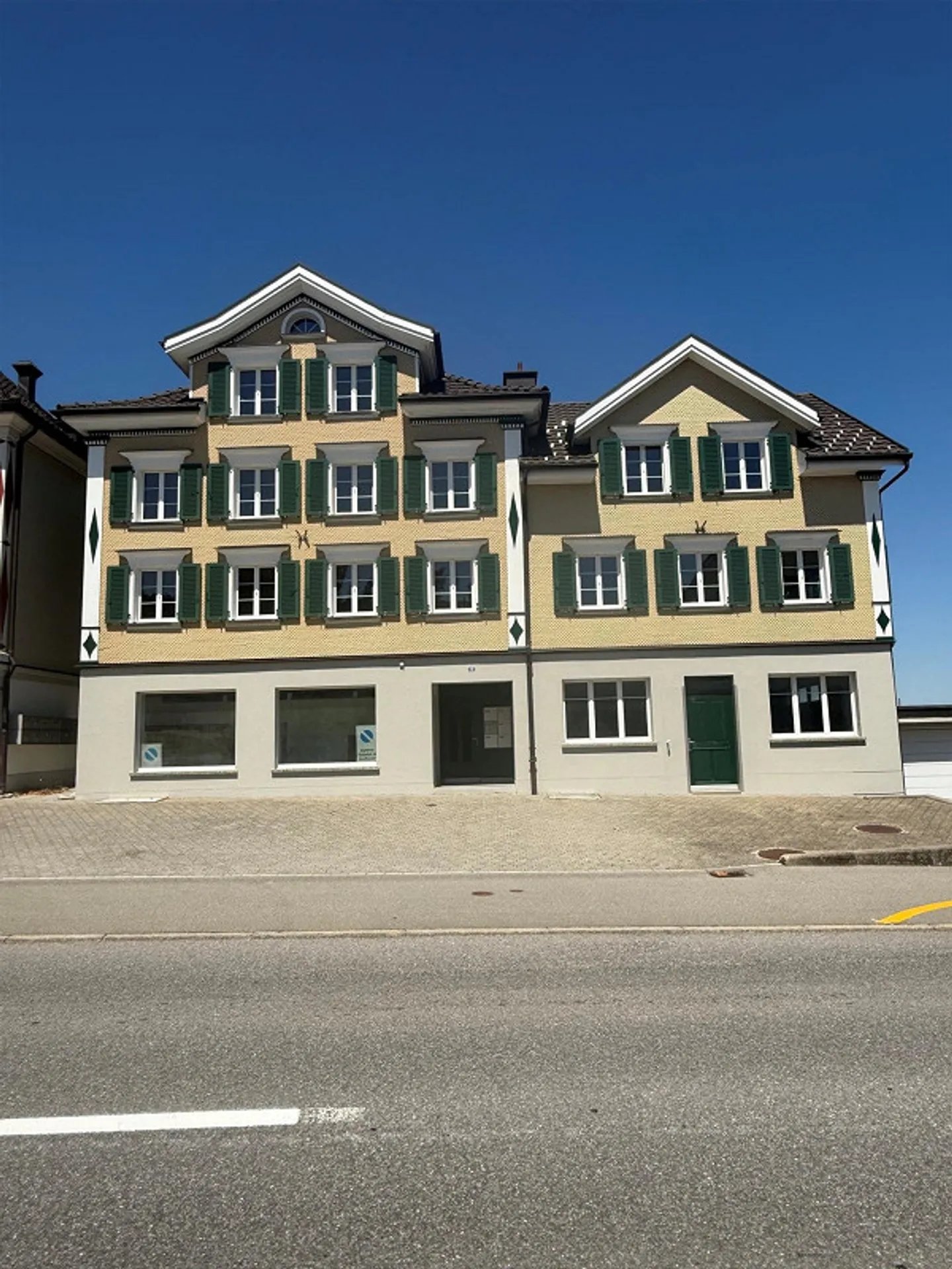 Appartement sous les combles de 1,5 pièce au 3ème étage - Photo 1 sur 8