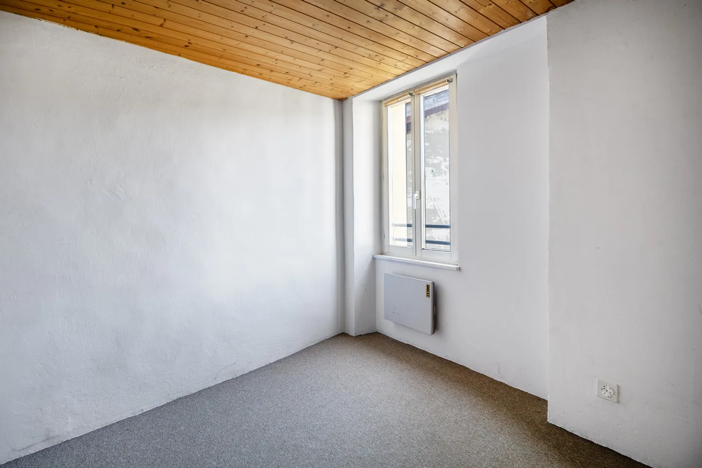 Casa con nucleo luminoso nel centro città - Foto 5 di 9