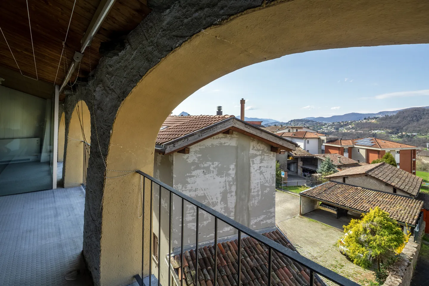 Casa con nucleo luminoso nel centro città - Foto 4 di 9