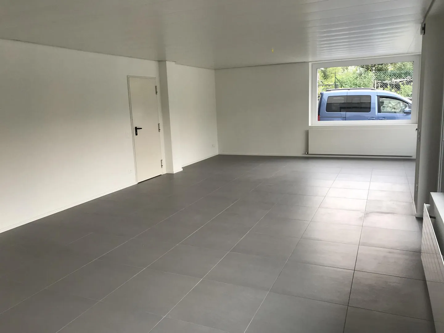 Espace commercial moderne à Besazio - Prêt pour votre entreprise - Photo 2 sur 8