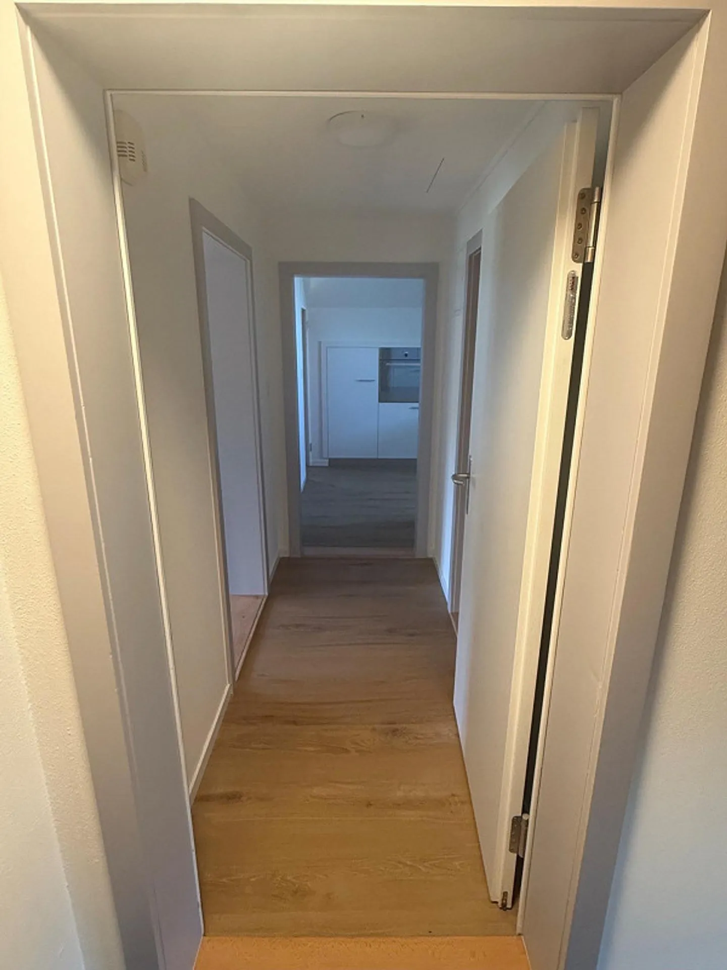 Appartement sous les combles de 1,5 pièce au 3ème étage - Photo 6 sur 8