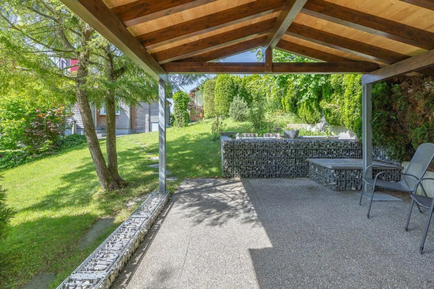 Charmantes Einfamilienhaus mit Garten - Foto 13 von 15