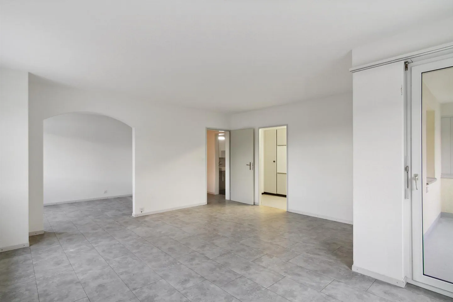 Appartamento ristrutturato a Liestal - Foto 1 di 7