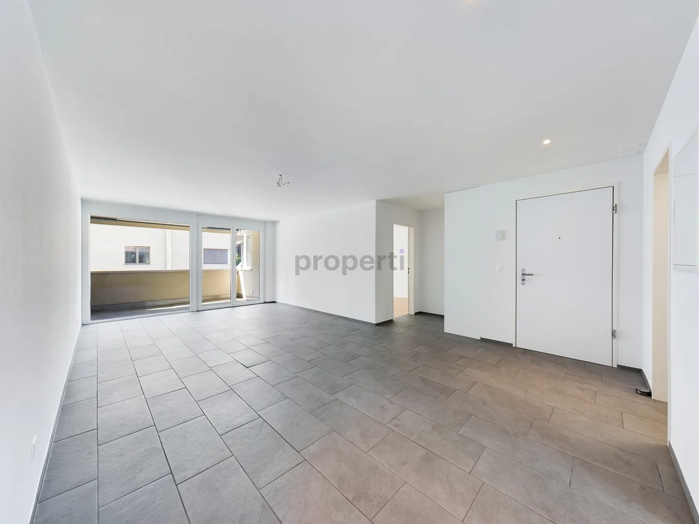 Luminoso appartamento di 2,5 stanze a Laufen - Foto 1 di 10