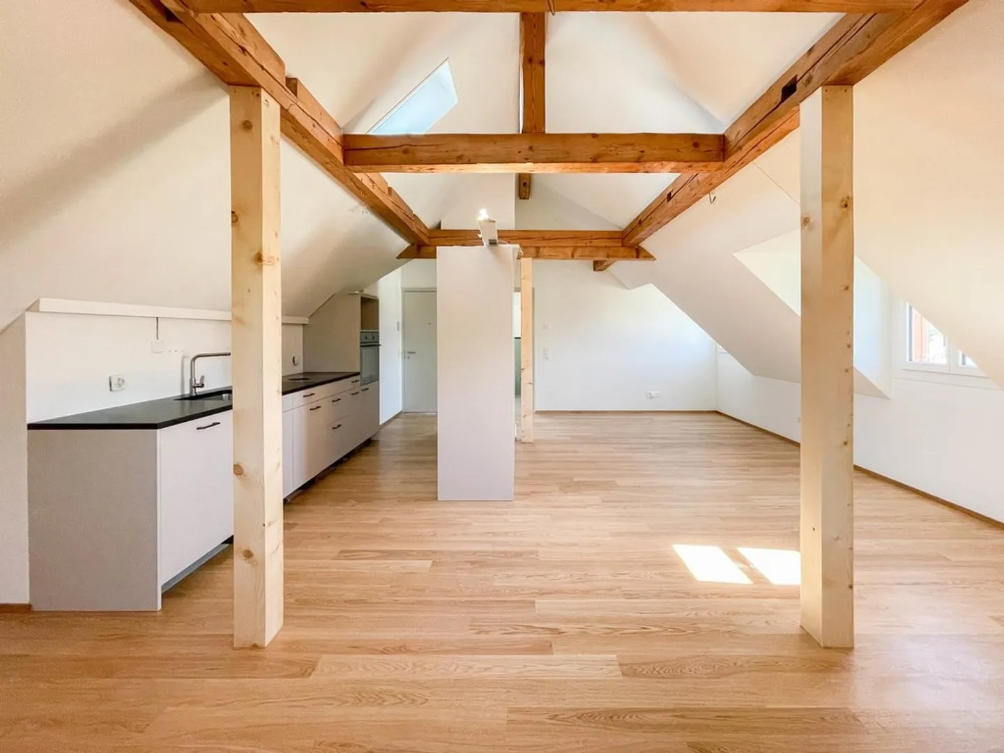 Appartement à louer - Photo 2 sur 7