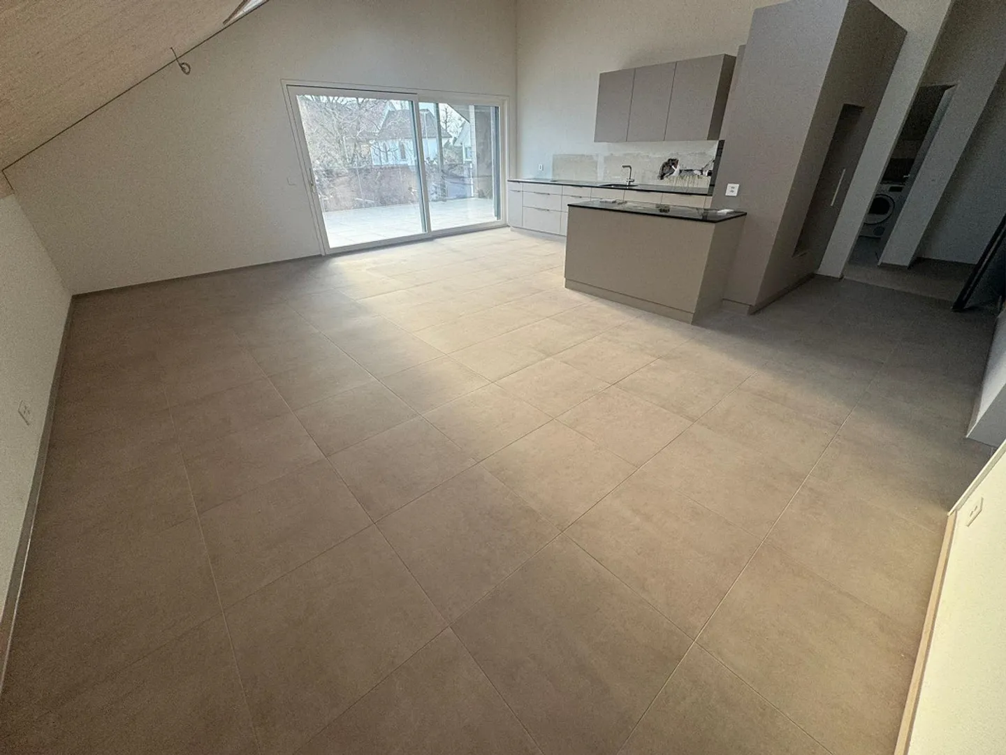 Prima occupazione appartamento mansardato - casa moderna con vista - Foto 4 di 12