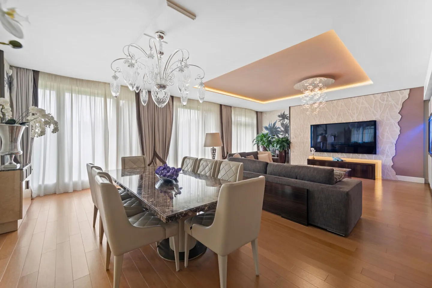 Luxury Apartment in Collina d'Oro - Photo 7 of 13