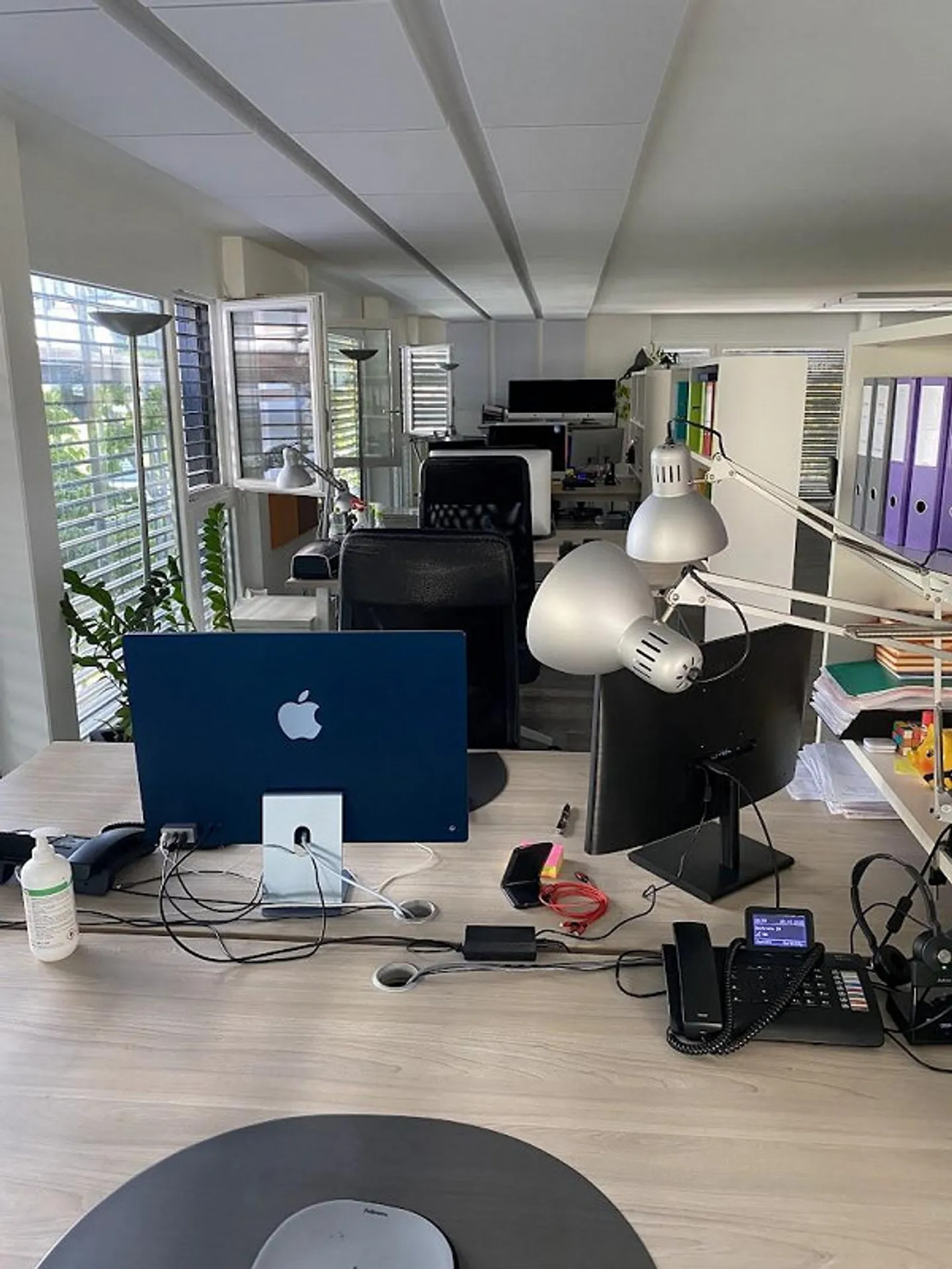 Versatile office space for rent near Nänikon/Greifensee S-Bahn station! - Photo 2 of 8