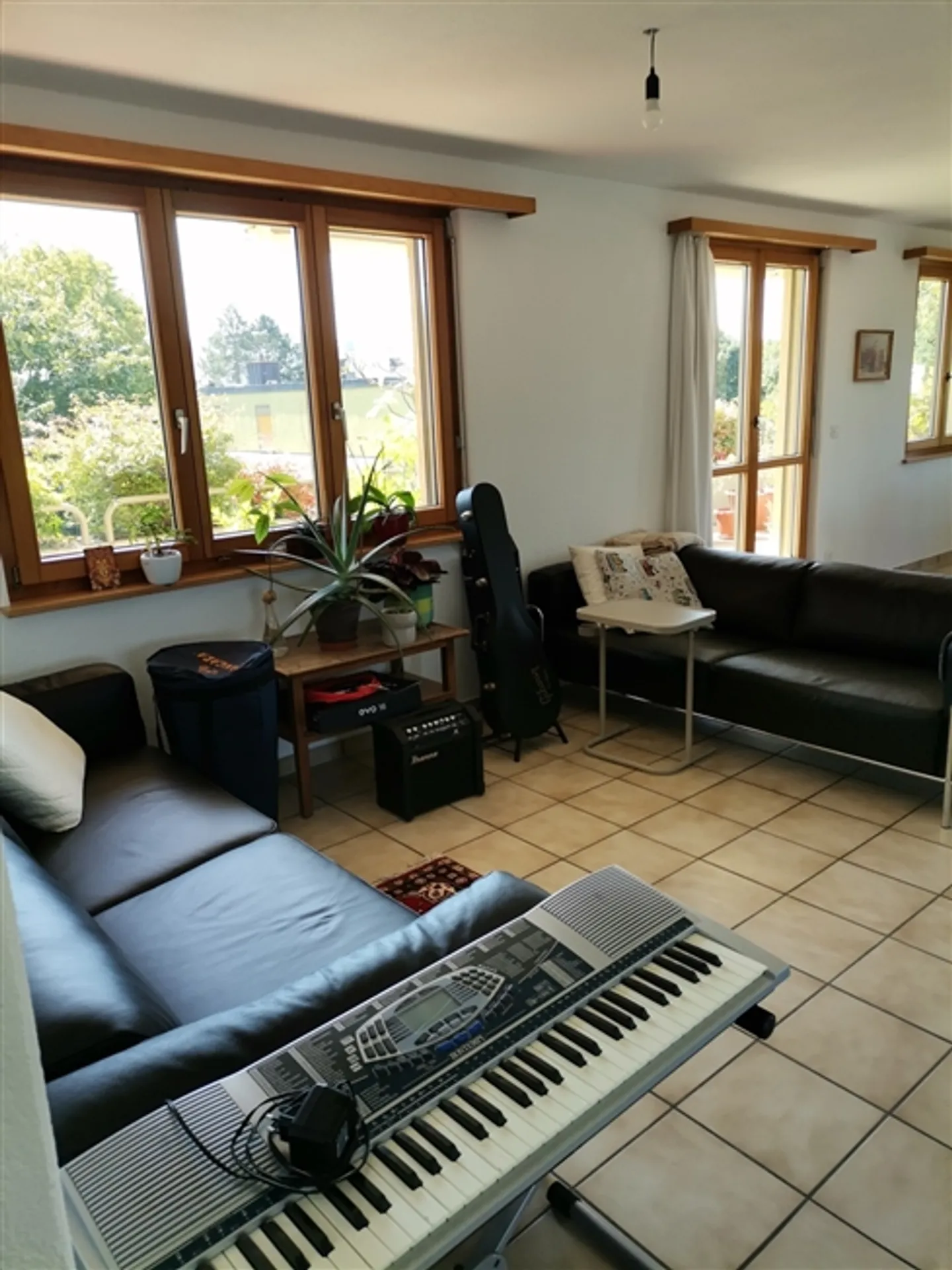 «3½ ZI-WOHNUNG IN BÜLACH (ZH), MÖBLIERT, TEMPORÄR» - Foto 2 von 10