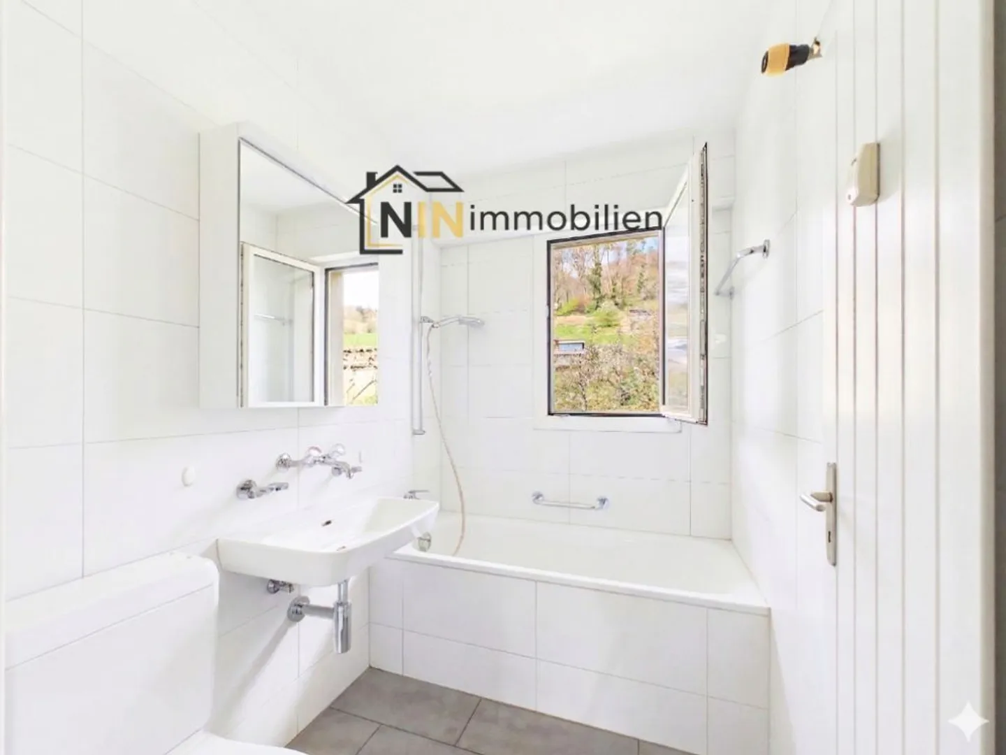 A Paradise for Children: Apartment with Large Playground and Barbecue Area - Photo 8 of 9