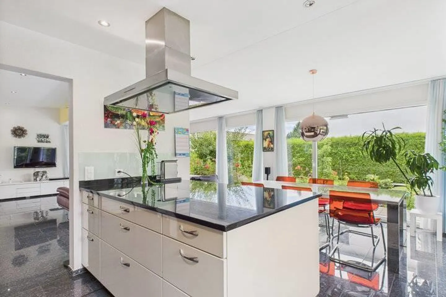 Moderne Villa mit Seesicht - Foto 4 von 8
