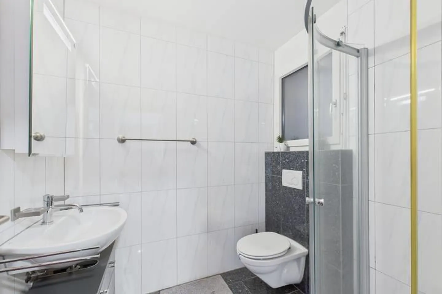 Moderne Villa mit Seesicht - Foto 6 von 8
