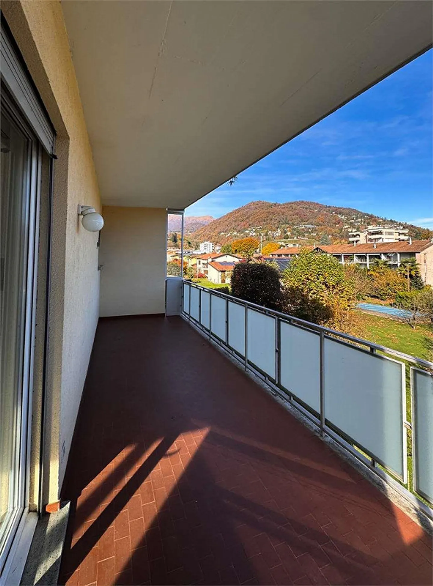 SOLARE 3.5 APPARTEMENT RÉNOVÉ À CASLANO - Photo 3 sur 13