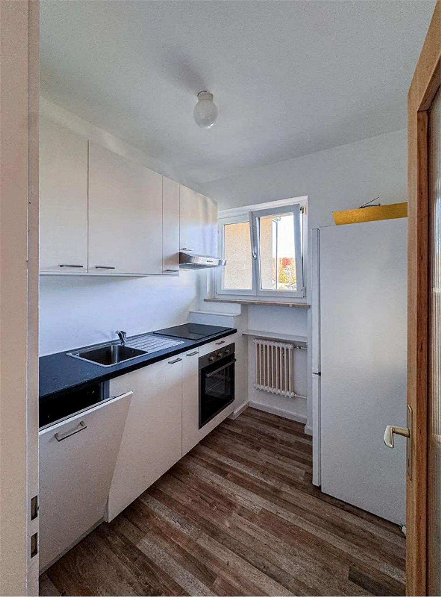 SOLARE 3.5 APPARTEMENT RÉNOVÉ À CASLANO - Photo 6 sur 13