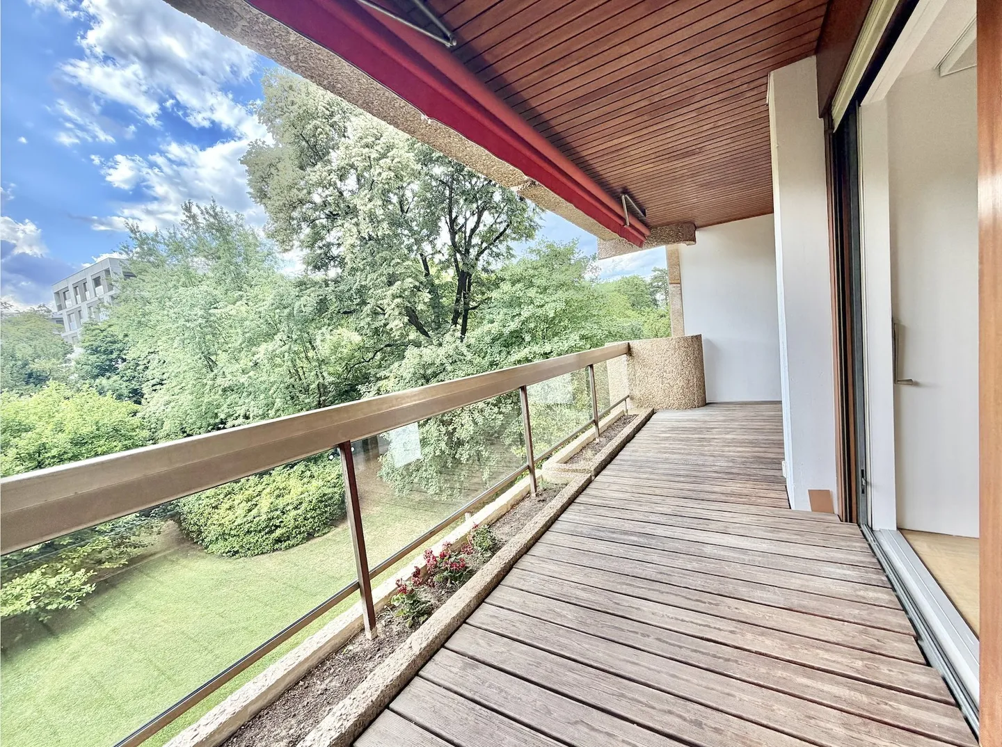 Renovated Apartment in Cologny - Photo 4 of 10
