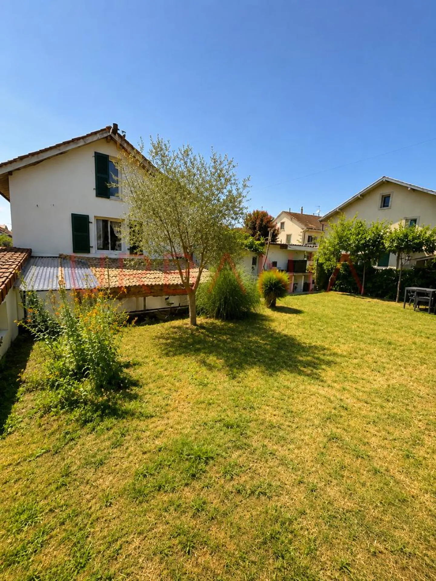 4,5-Zimmer-Haus - Foto 1 von 8