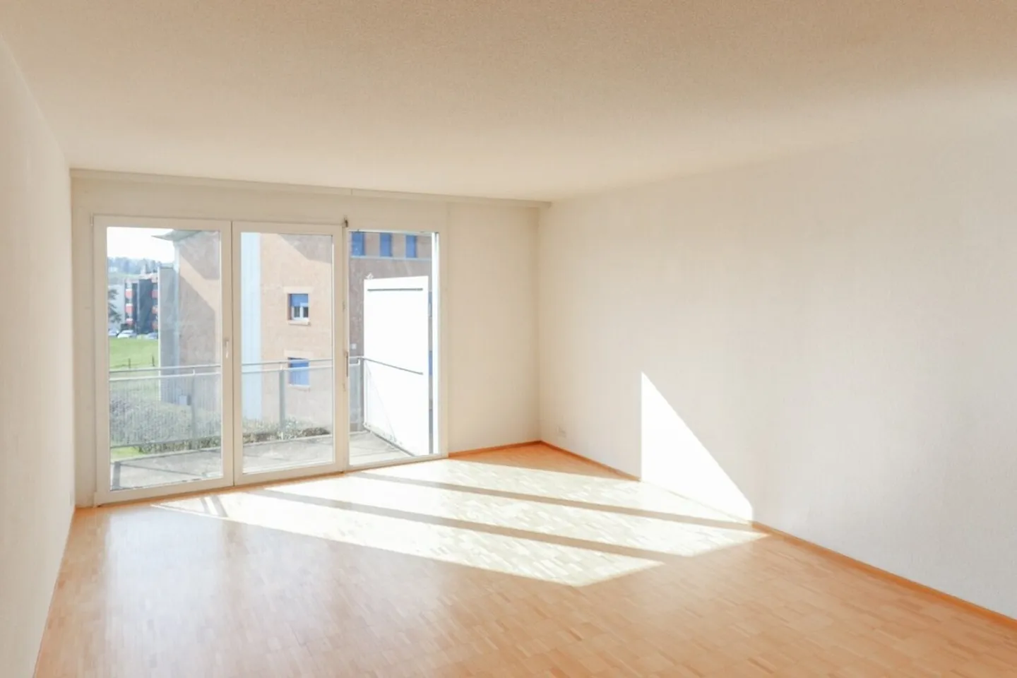 Charmant appartement 4.5 pièces - Photo 3 sur 5