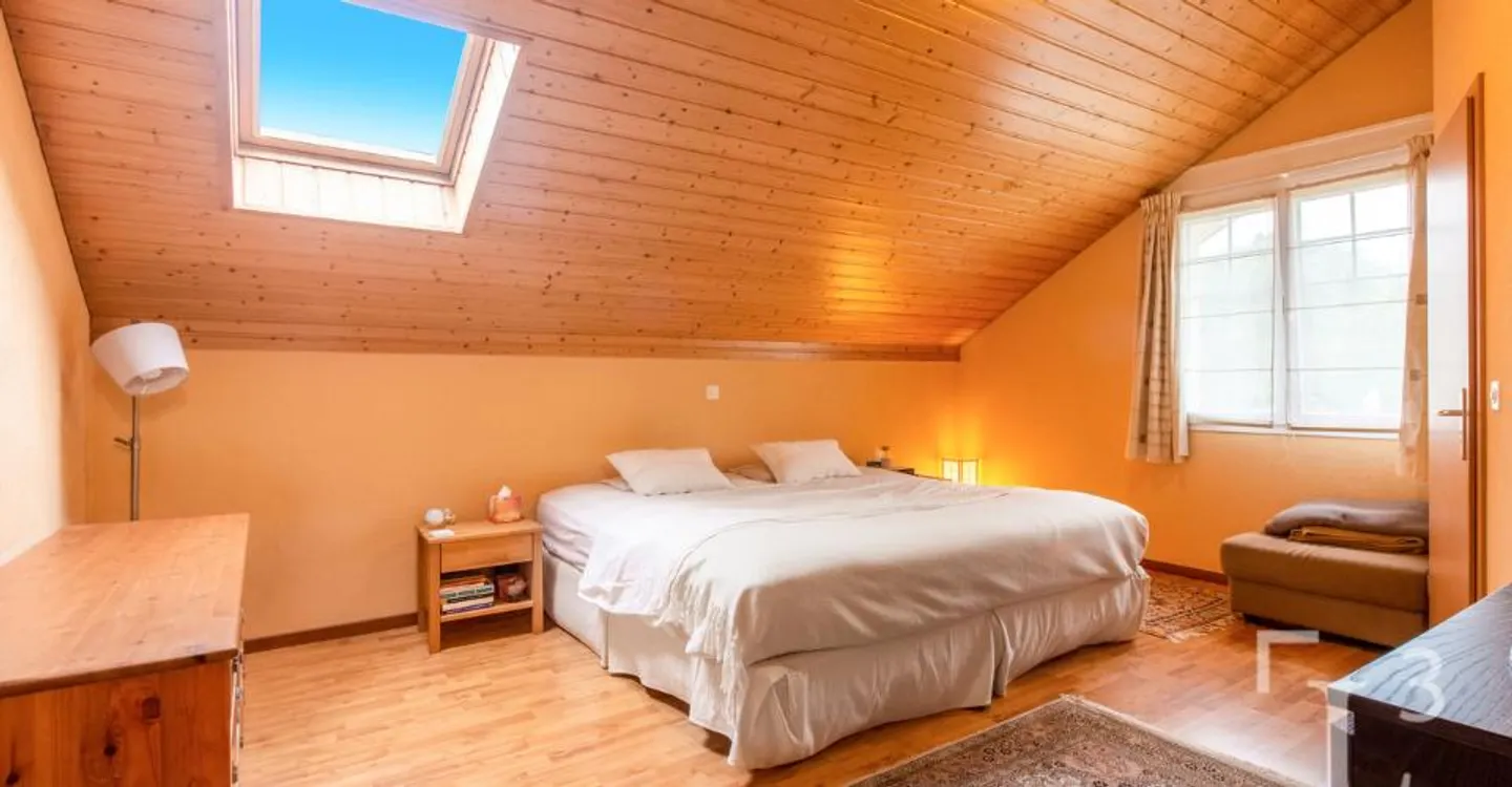 Im Zentrum des Dorfes! Einfamilienhaus mit Garten - Foto 9 von 13