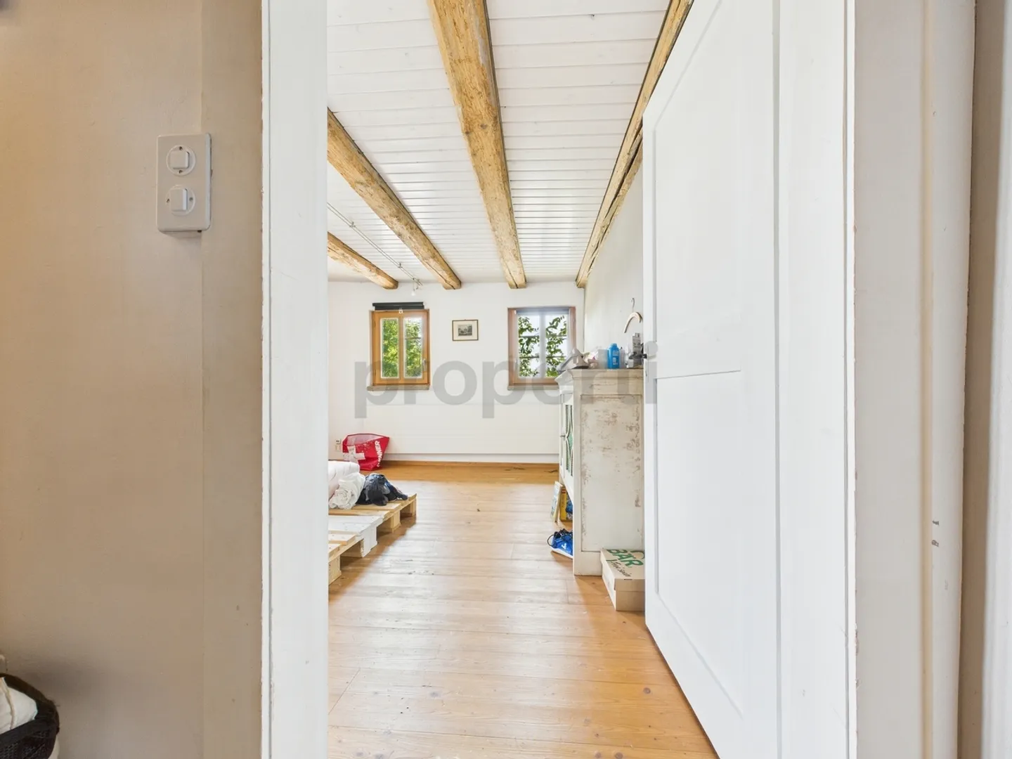 Charming multi-family house with 5.5 rooms in Männedorf, Canton Zurich - Photo 9 of 11