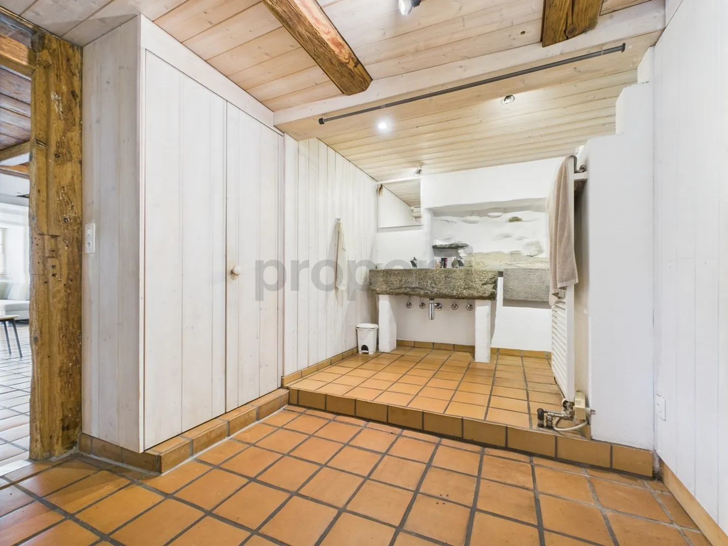 Charming multi-family house with 5.5 rooms in Männedorf, Canton Zurich - Photo 10 of 11