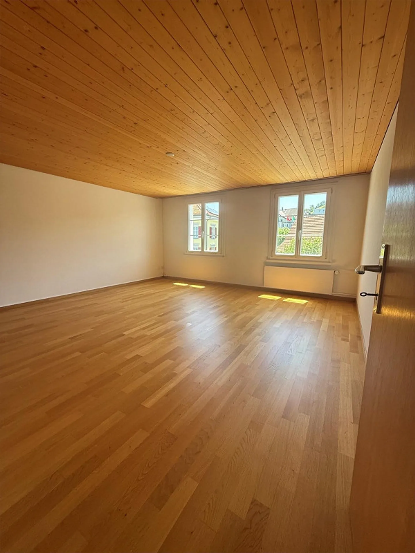 Appartement en duplex 4.5 pièces 1er/2ème étage avec vue sur le lac - Photo 8 sur 12