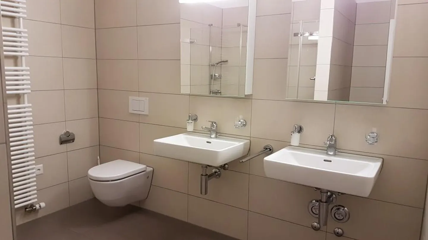 Appartement moderne central dans la capitale cantonale de Glaris - Photo 4 sur 5