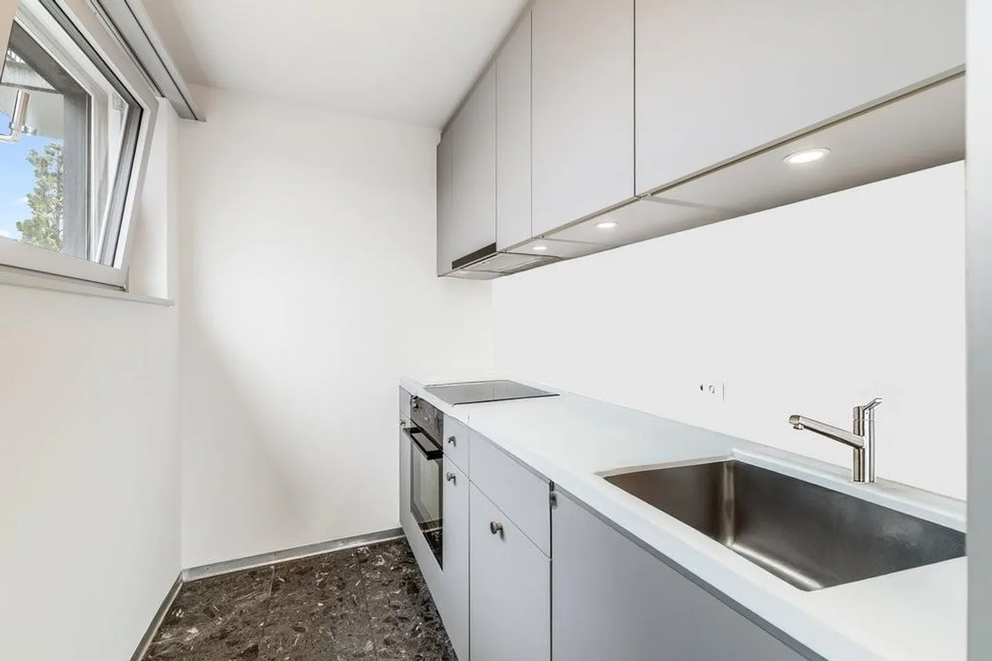 Modernes Apartment in Basel - Foto 1 von 3