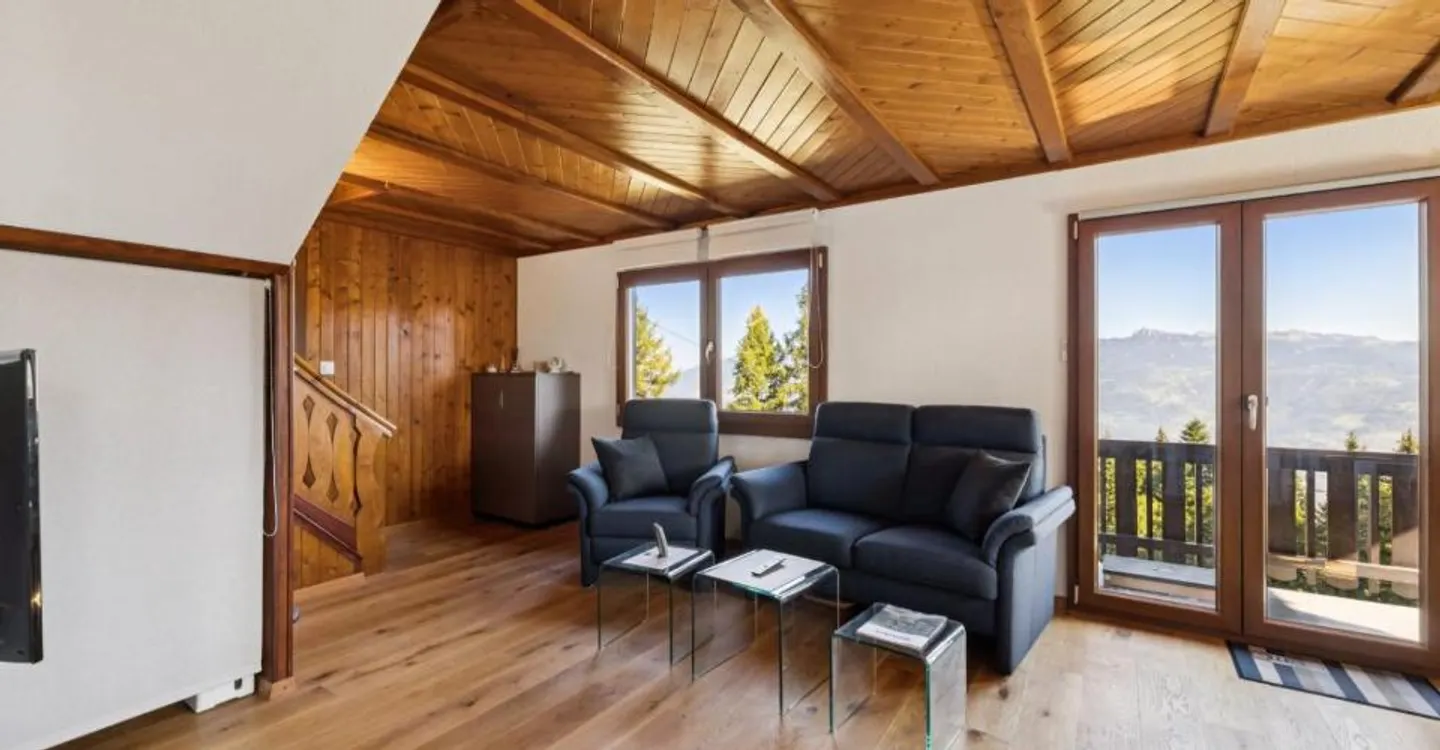 Fully renovated chalet in Giettes - Photo 4 of 12