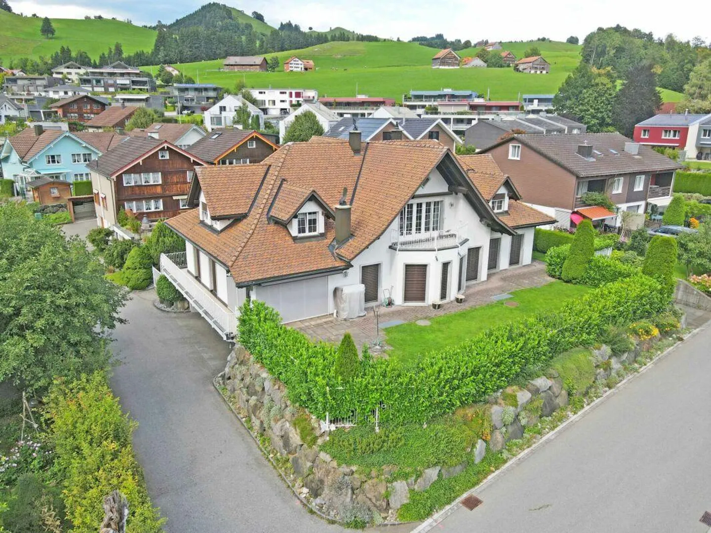 Vivre dans sa plus belle forme - Maison individuelle dans un emplacement de choix avec... - Photo 1 sur 15