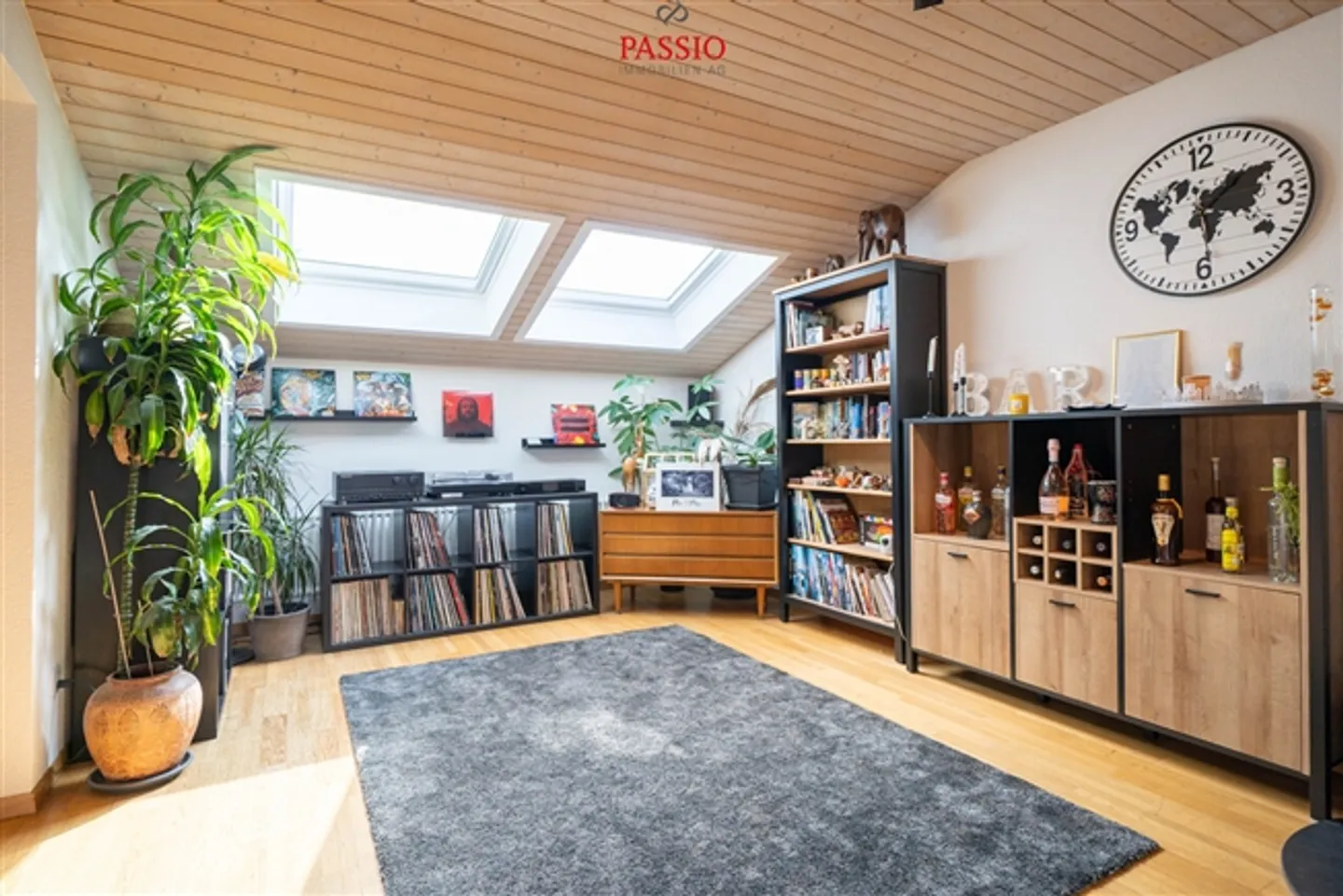 5.5-Room Semi-Detached House with 2-Room Studio, Garden & 3 Parking Spaces - Photo 5 of 20