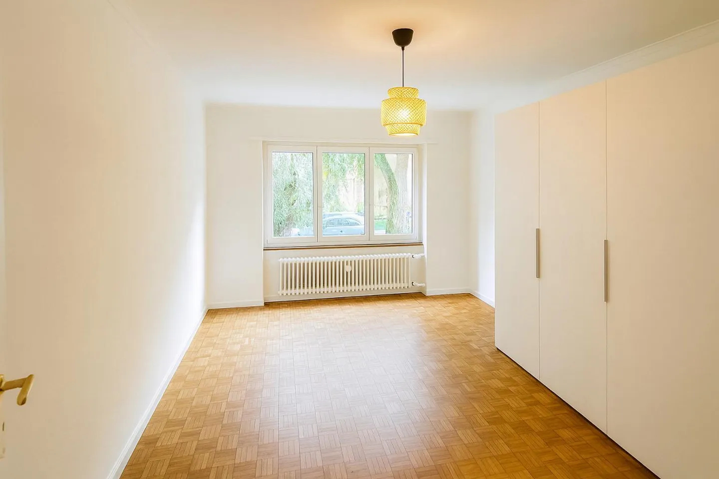 Elegante 3.5-Zimmer-Wohnung im EG  hochwertig ausgestattet und top angebunden - Foto 4 von 6