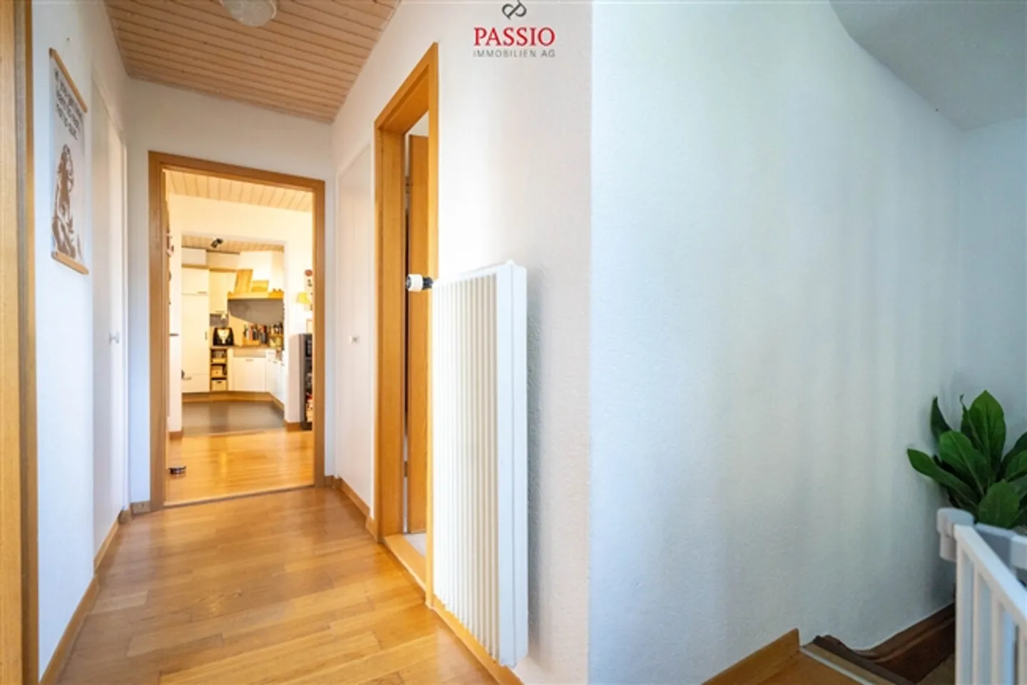 5.5-Room Semi-Detached House with 2-Room Studio, Garden & 3 Parking Spaces - Photo 10 of 20