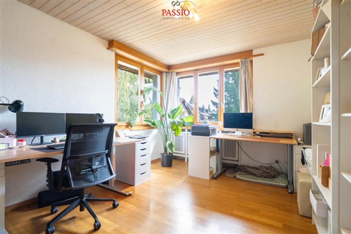 5.5-Room Semi-Detached House with 2-Room Studio, Garden & 3 Parking Spaces - Photo 12 of 20