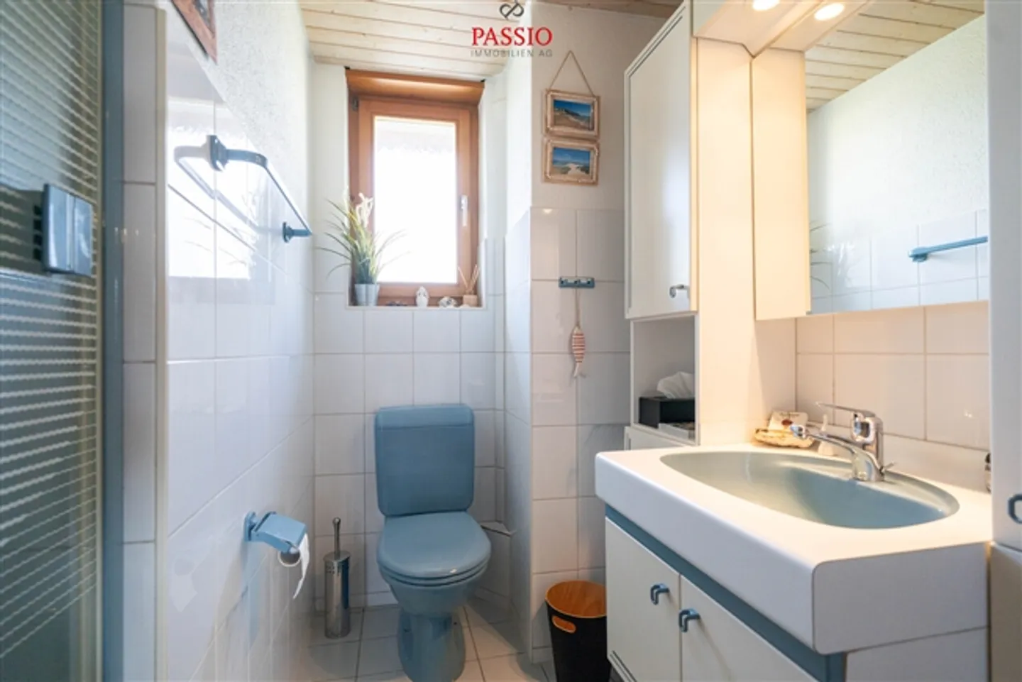 5.5-Room Semi-Detached House with 2-Room Studio, Garden & 3 Parking Spaces - Photo 13 of 20