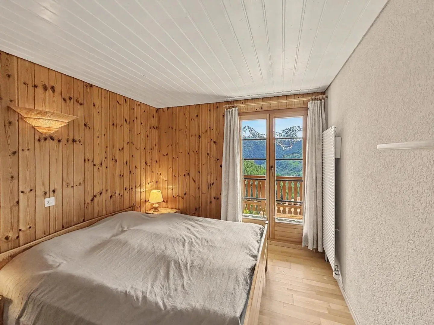 Chalet a schiera con studio indipendente e bella vista libera - Foto 6 di 14
