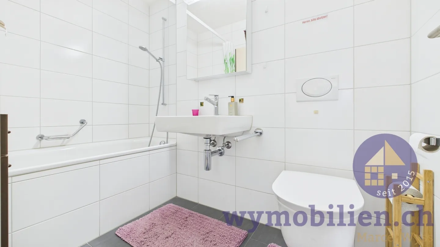 Practical, bright, central – 3.5-room apartment with lift + loggia - Photo 6 of 12