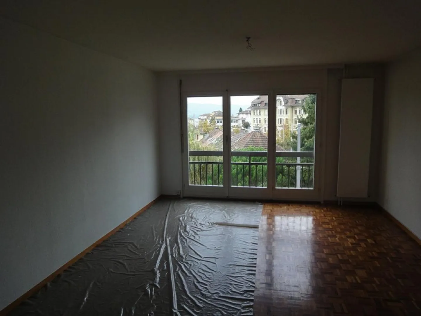 Appartamento di 4 stanze al 3° piano vicino al centro città - Foto 5 di 12