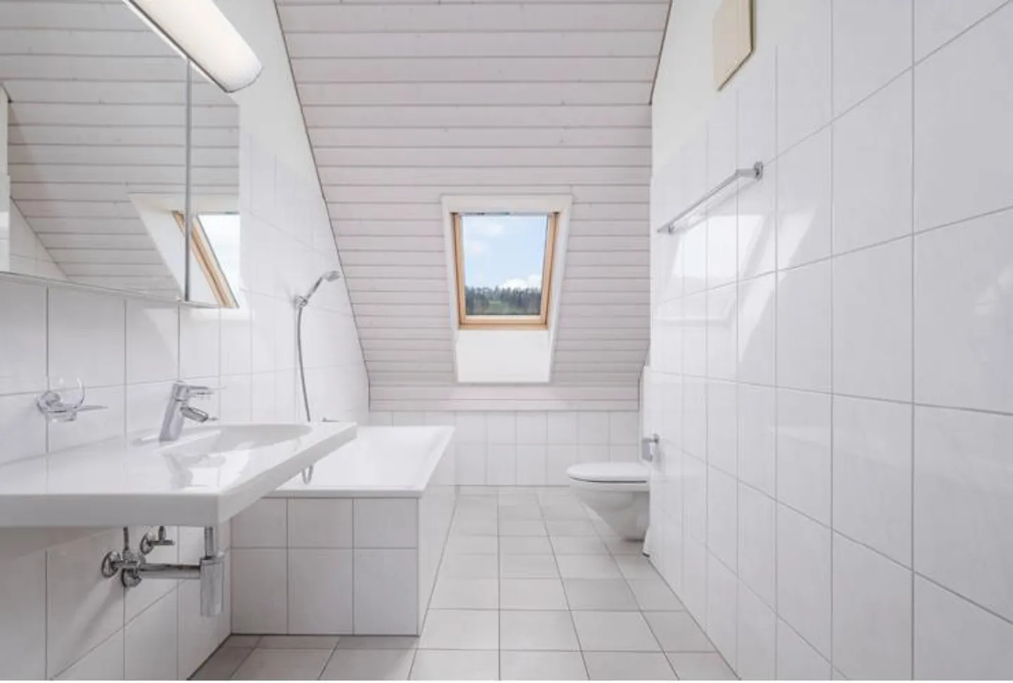 Spacious 5.5-room duplex apartment with balcony in Freienstein-Teufen - Photo 6 of 9