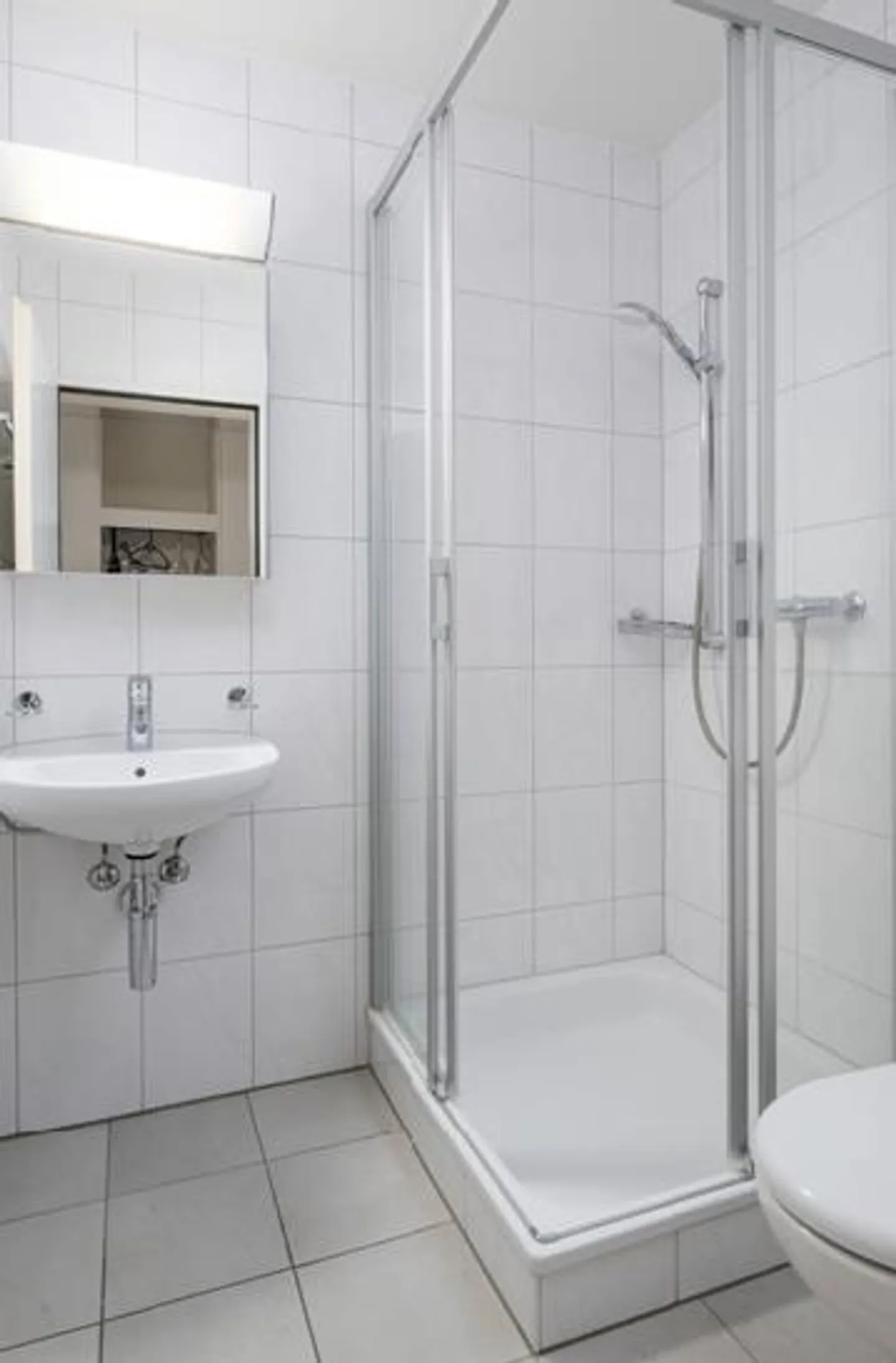 Spacious 5.5-room duplex apartment with balcony in Freienstein-Teufen - Photo 7 of 9