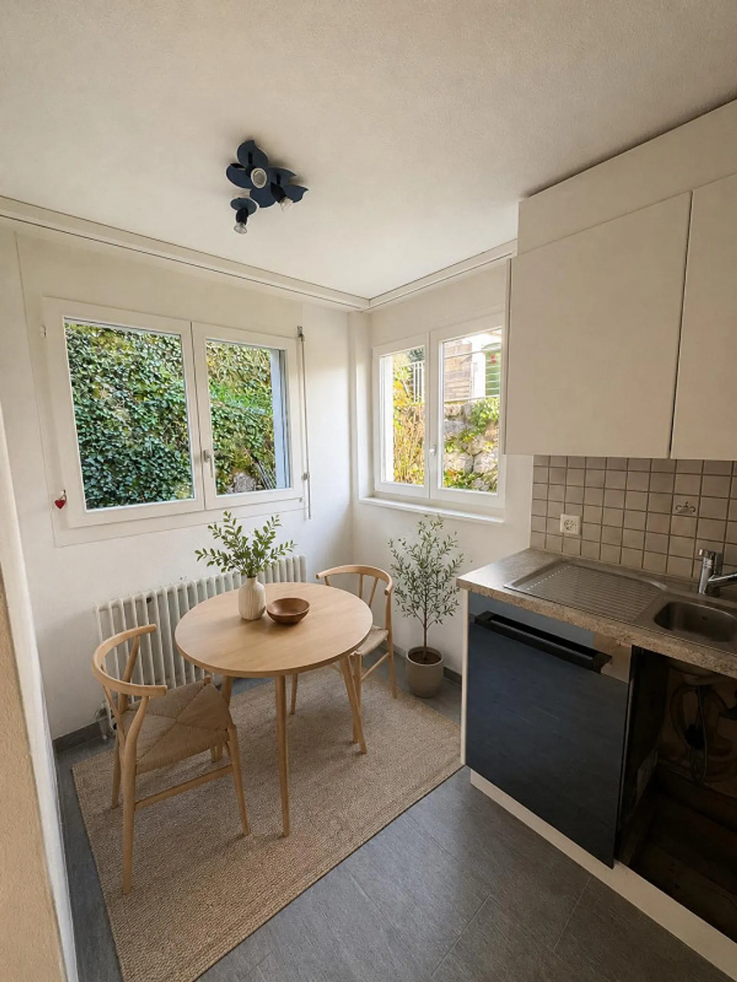 Maison d'angle avec double garage, jardin et vue fantastique - Photo 15 sur 26