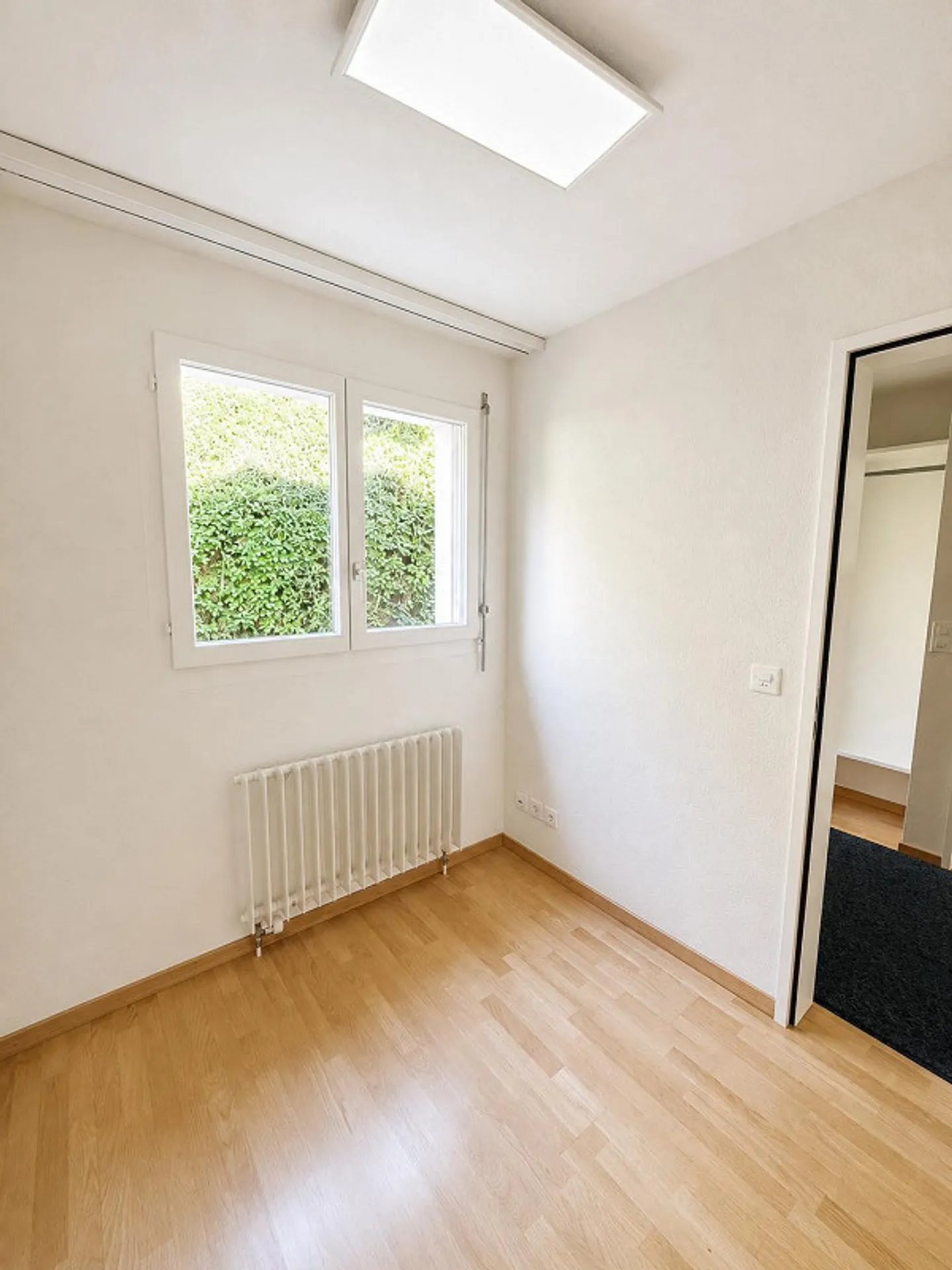 Maison d'angle avec double garage, jardin et vue fantastique - Photo 16 sur 26