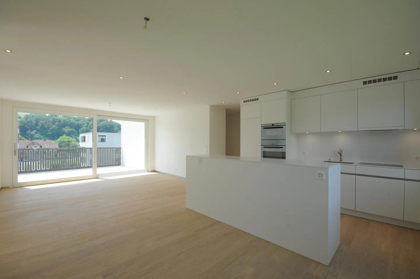 Moderne 4.5-Zimmer-Wohnung - Foto 3 von 8