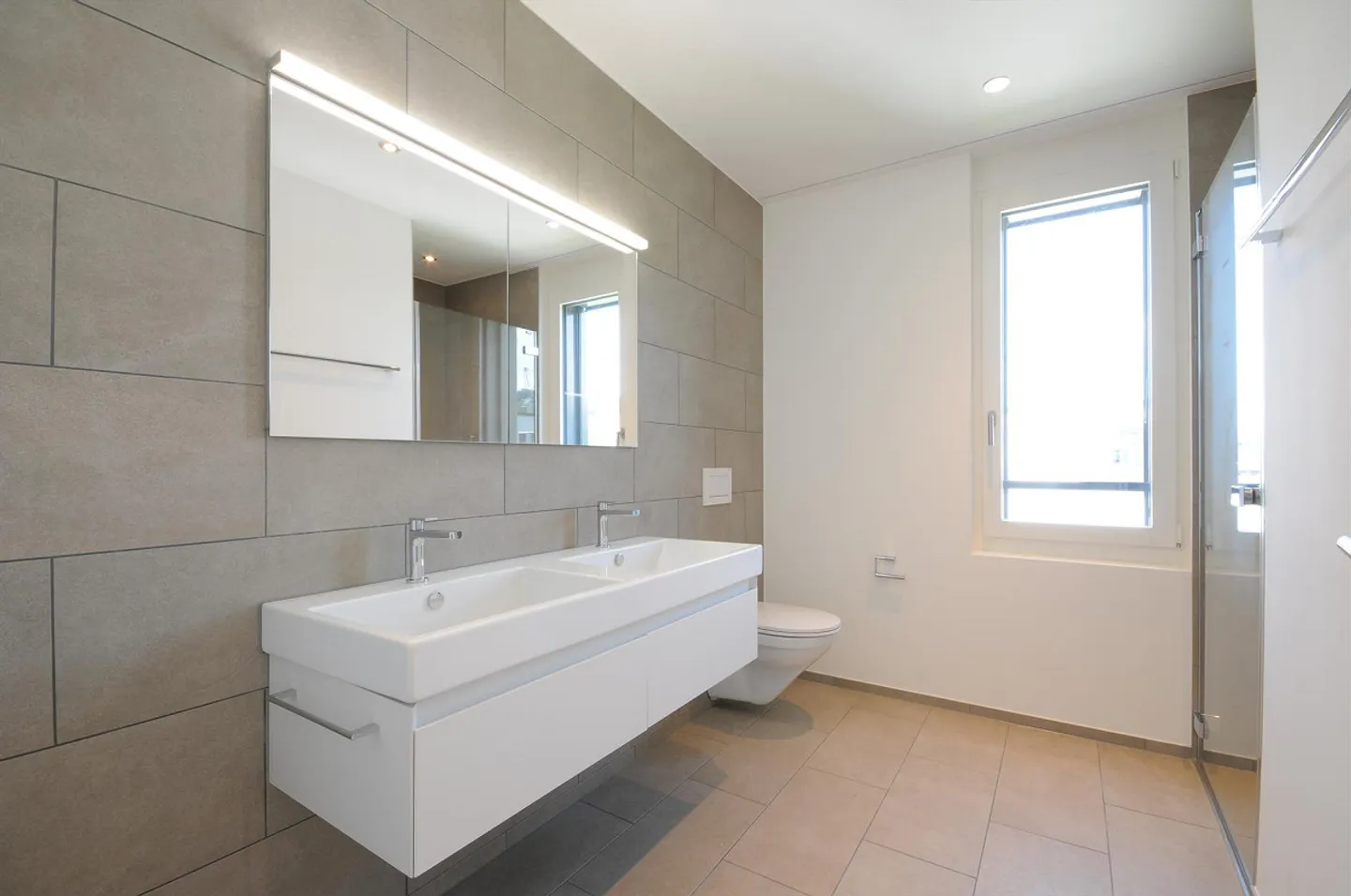 Moderne 4.5-Zimmer-Wohnung - Foto 5 von 8