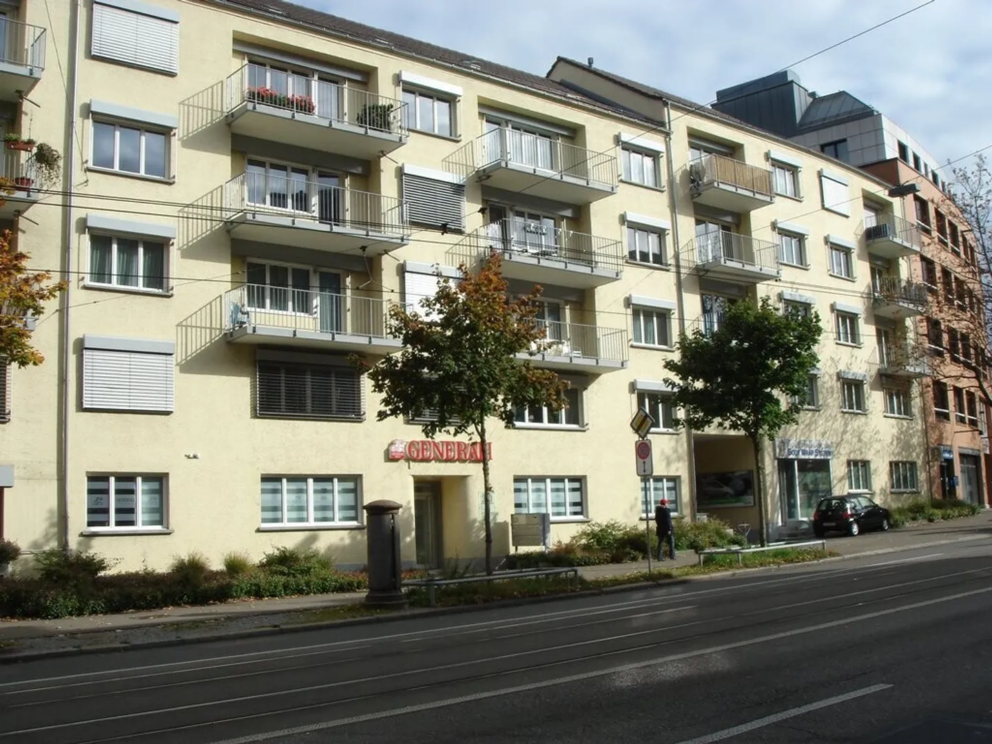 In the heart of Zurich-Oerlikon! - Photo 1 of 4