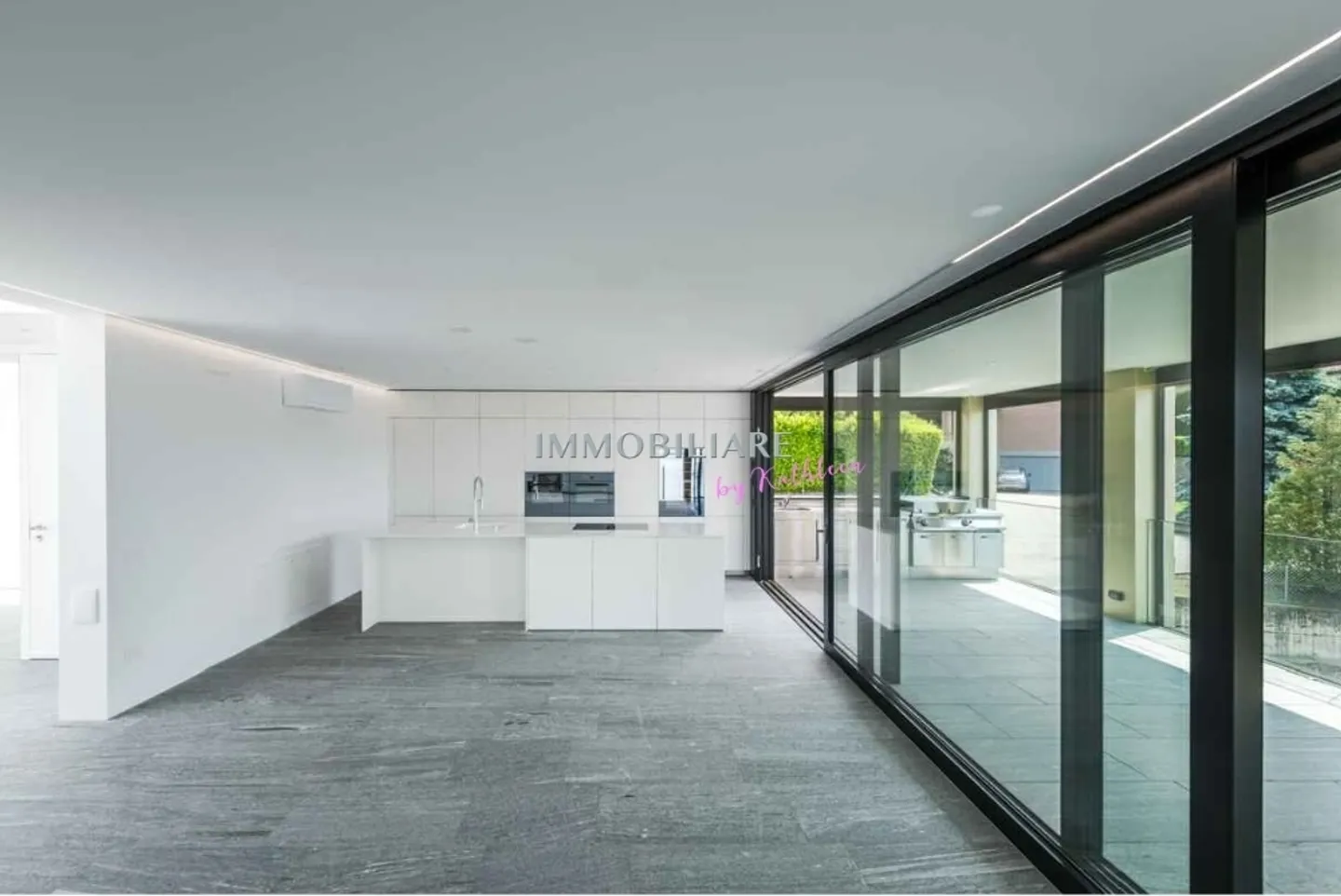 Wohnung kaufen - Foto 1 von 12