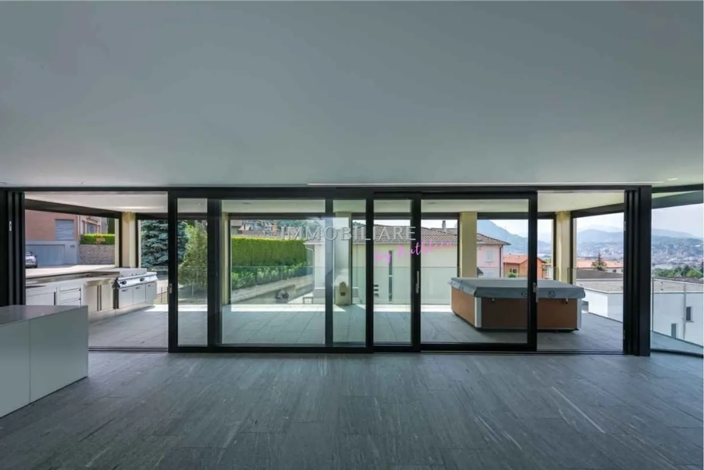 Wohnung kaufen - Foto 2 von 12