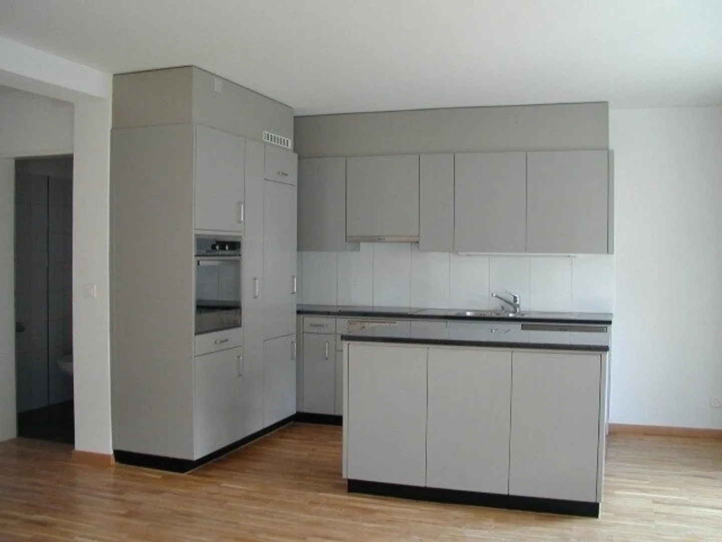 In the heart of Zurich-Oerlikon! - Photo 4 of 4