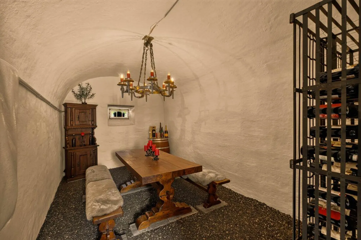 Maison individuelle située au calme avec appartement préparé, grange et jardin de rêve - Photo 18 sur 30
